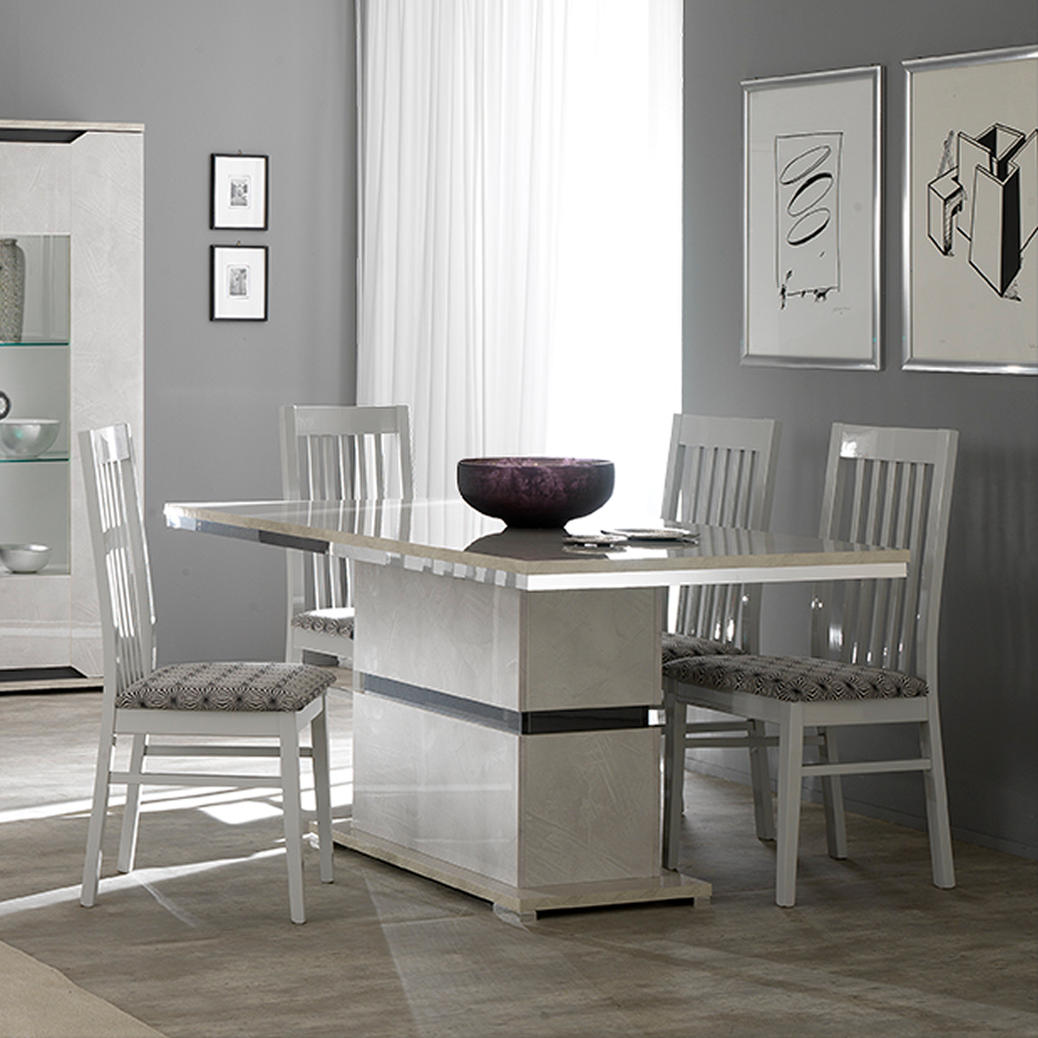 Table de repas rectangulaire de style chic raffine et moderne avec finition effet pierre grise collection MISTRAL
