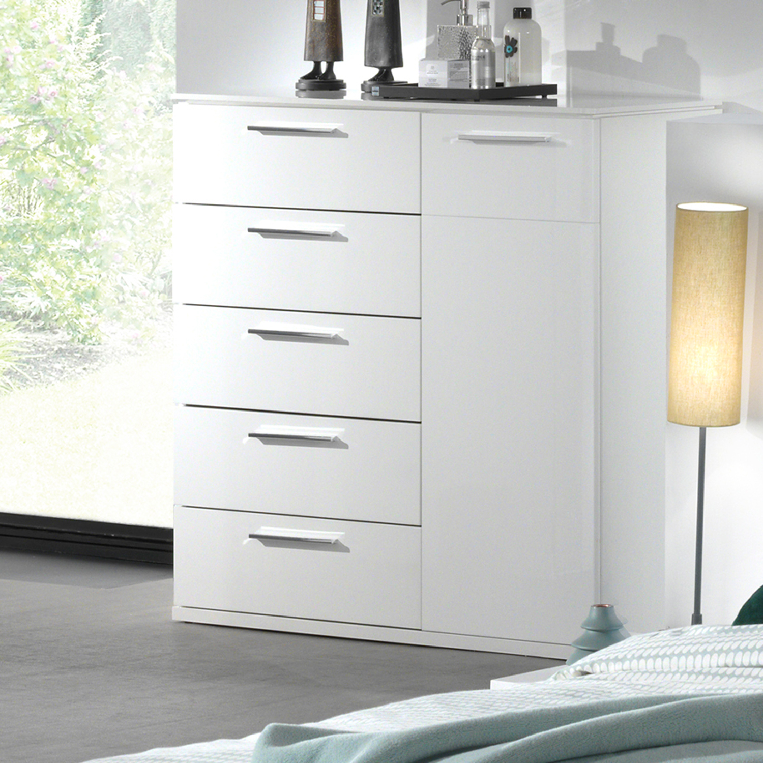 Commode de chambre en blanc laque style moderne et lumineux collection VERONA décor